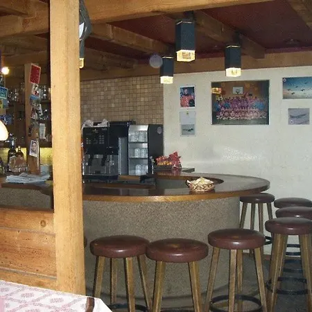 宾馆 瓦利达酒店 Bönigen